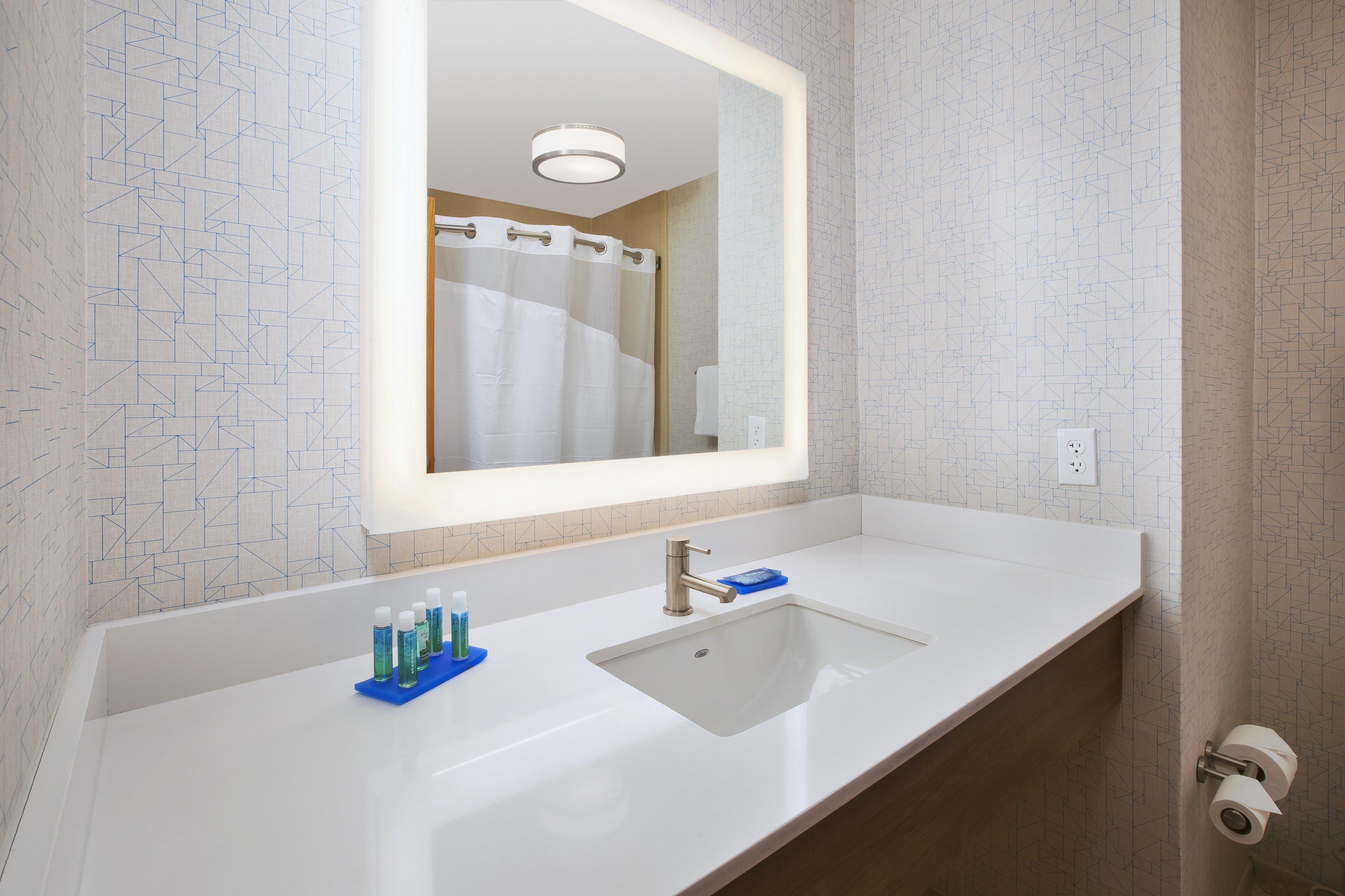 Express & By Ihg Hotel 3*