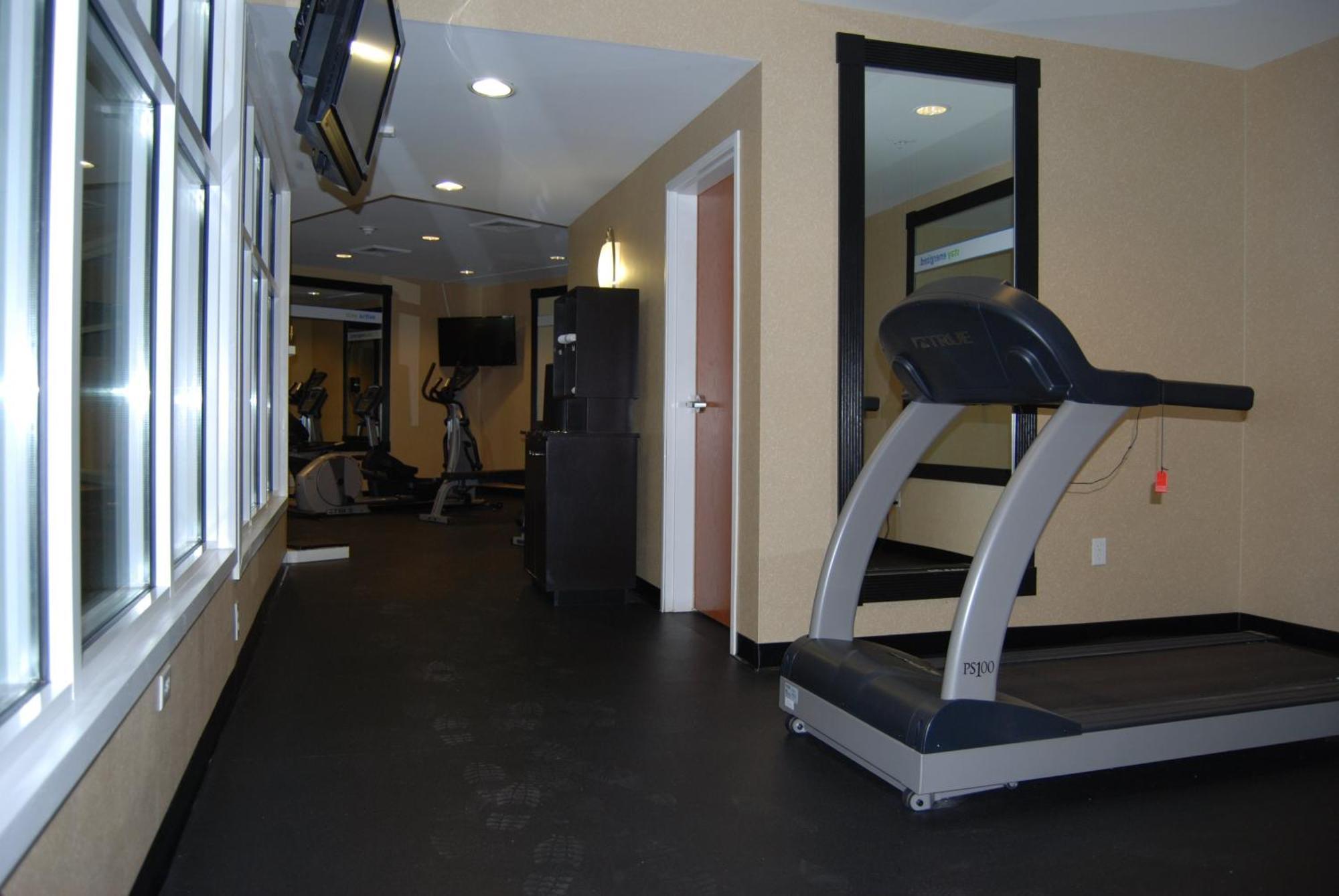 Hotel Express & By Ihg