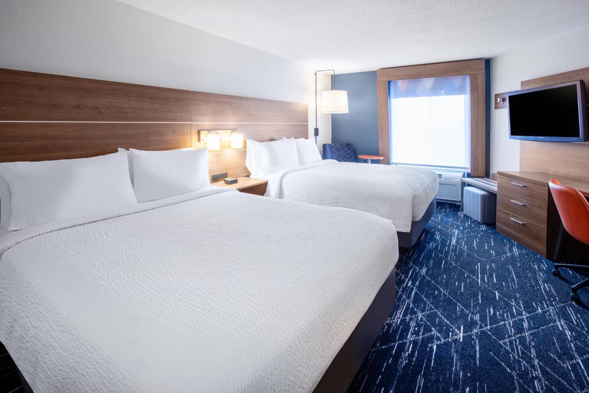 Hotel Express & By Ihg Auburn Hills