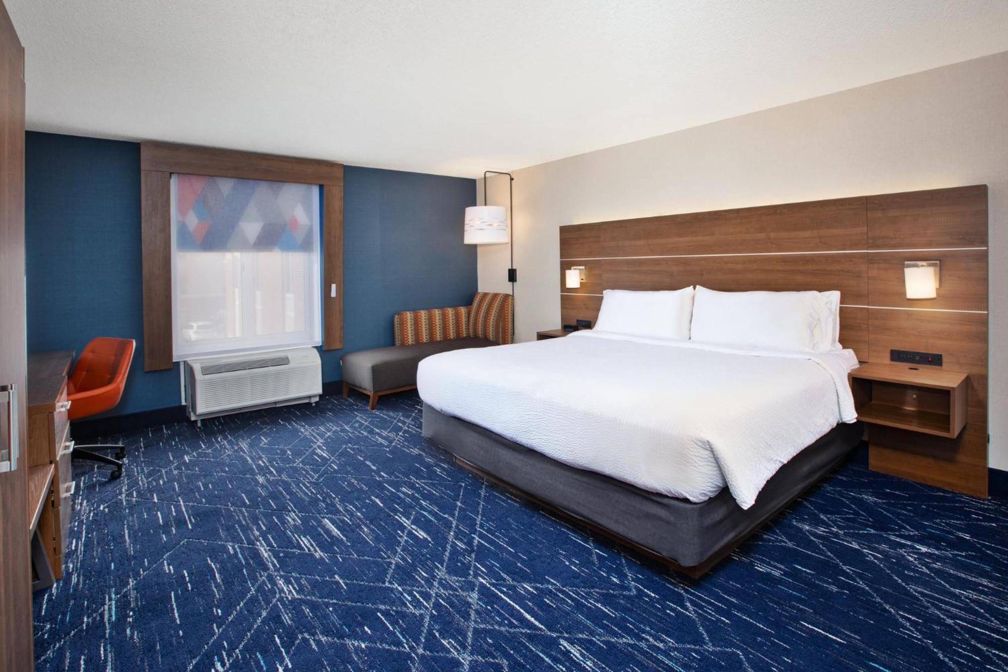 Express & By Ihg Hotel