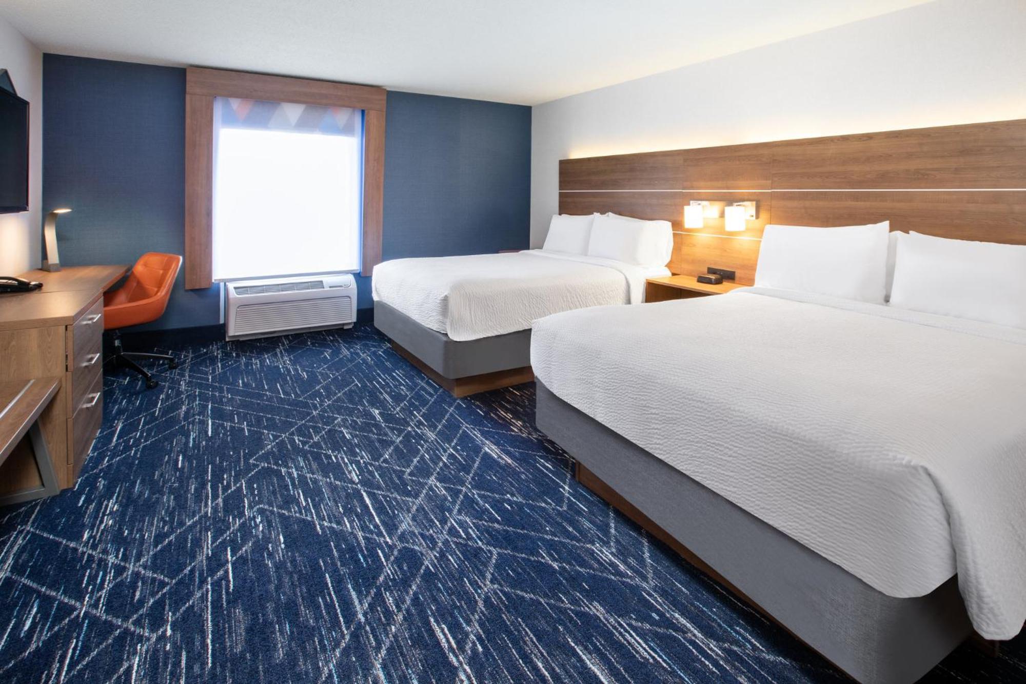 Hotel Express & By Ihg 3*