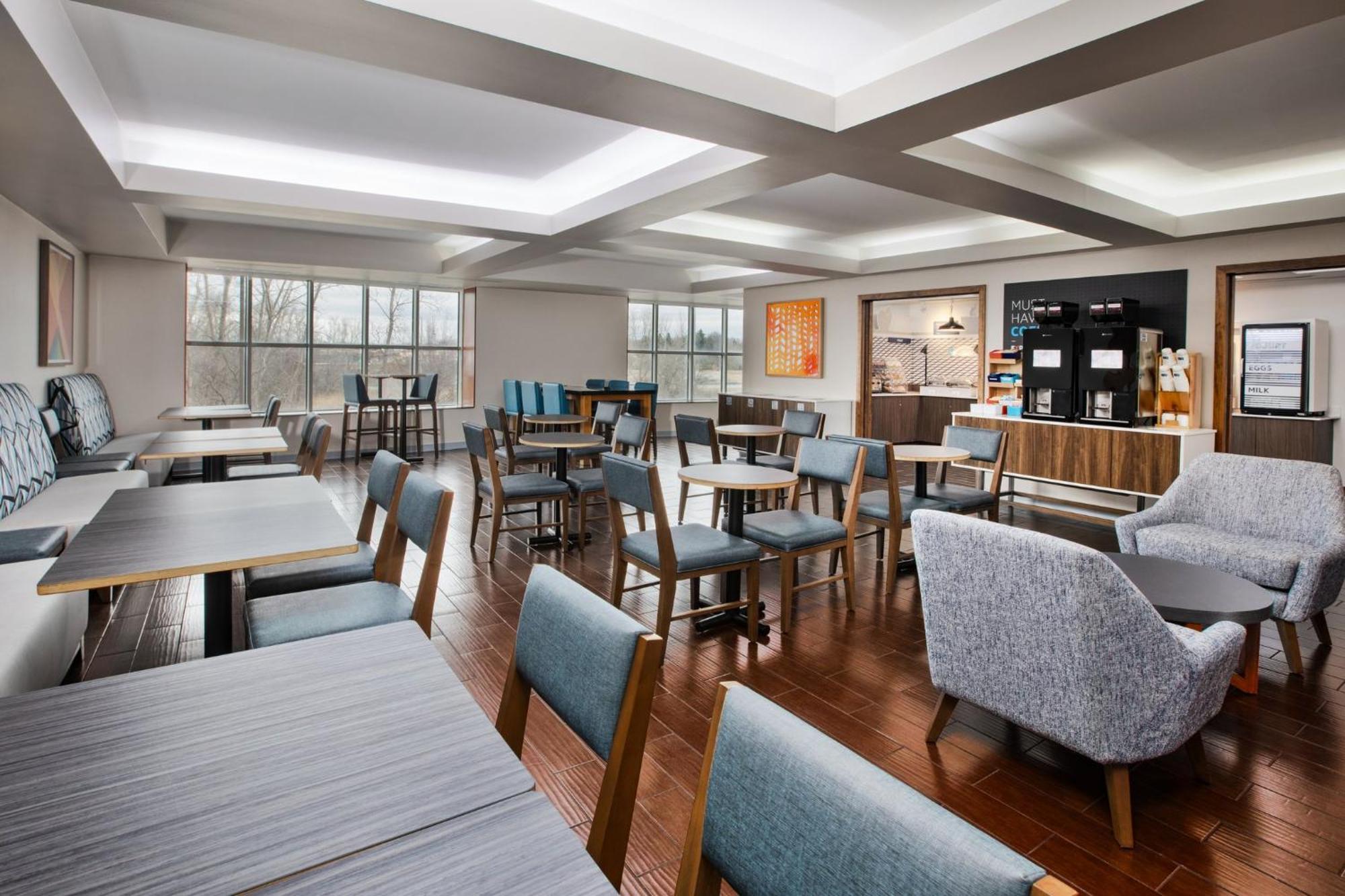 Express & By Ihg Hotel
