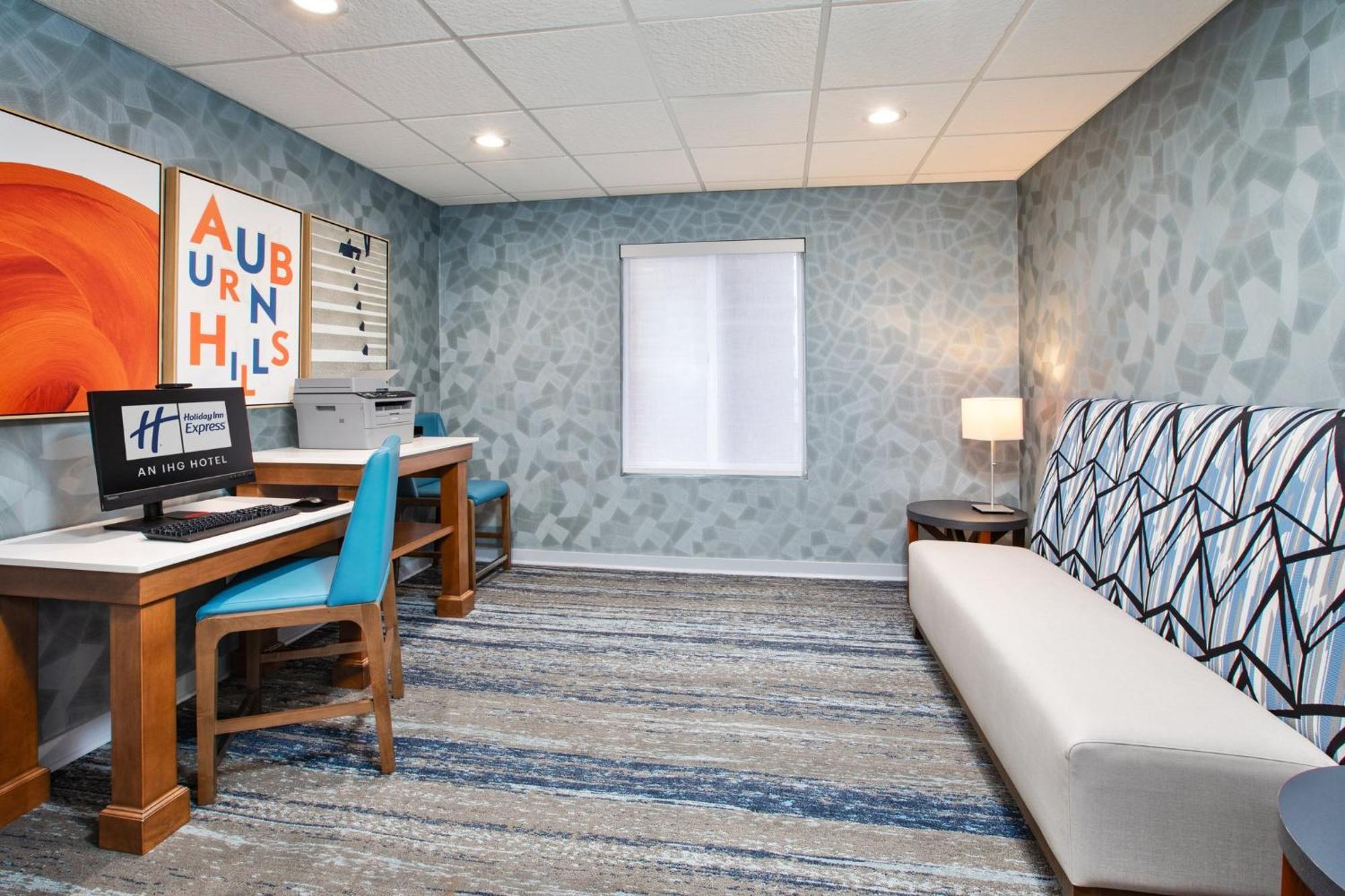 Express & By Ihg Auburn Hills