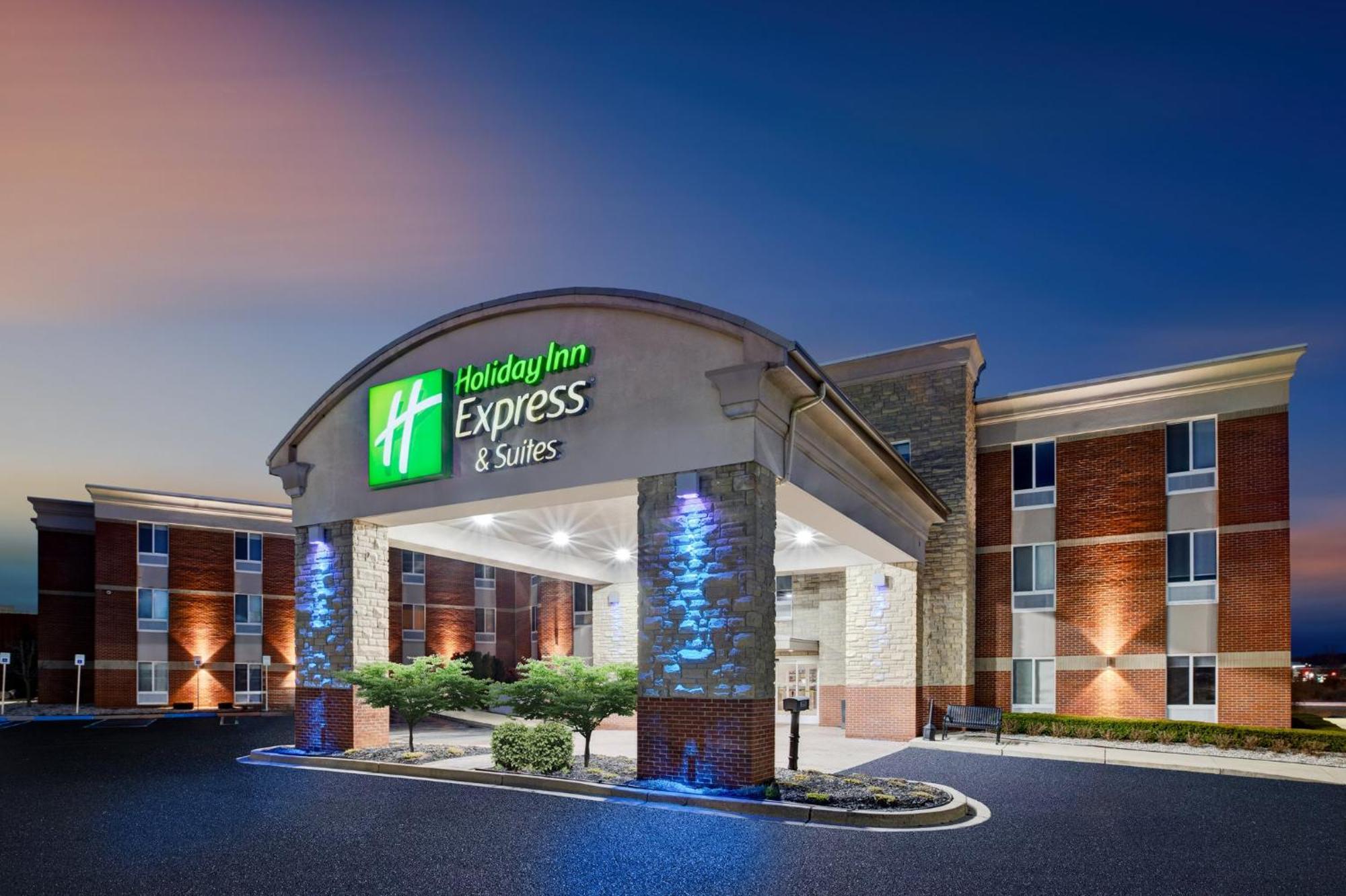 Express & By Ihg