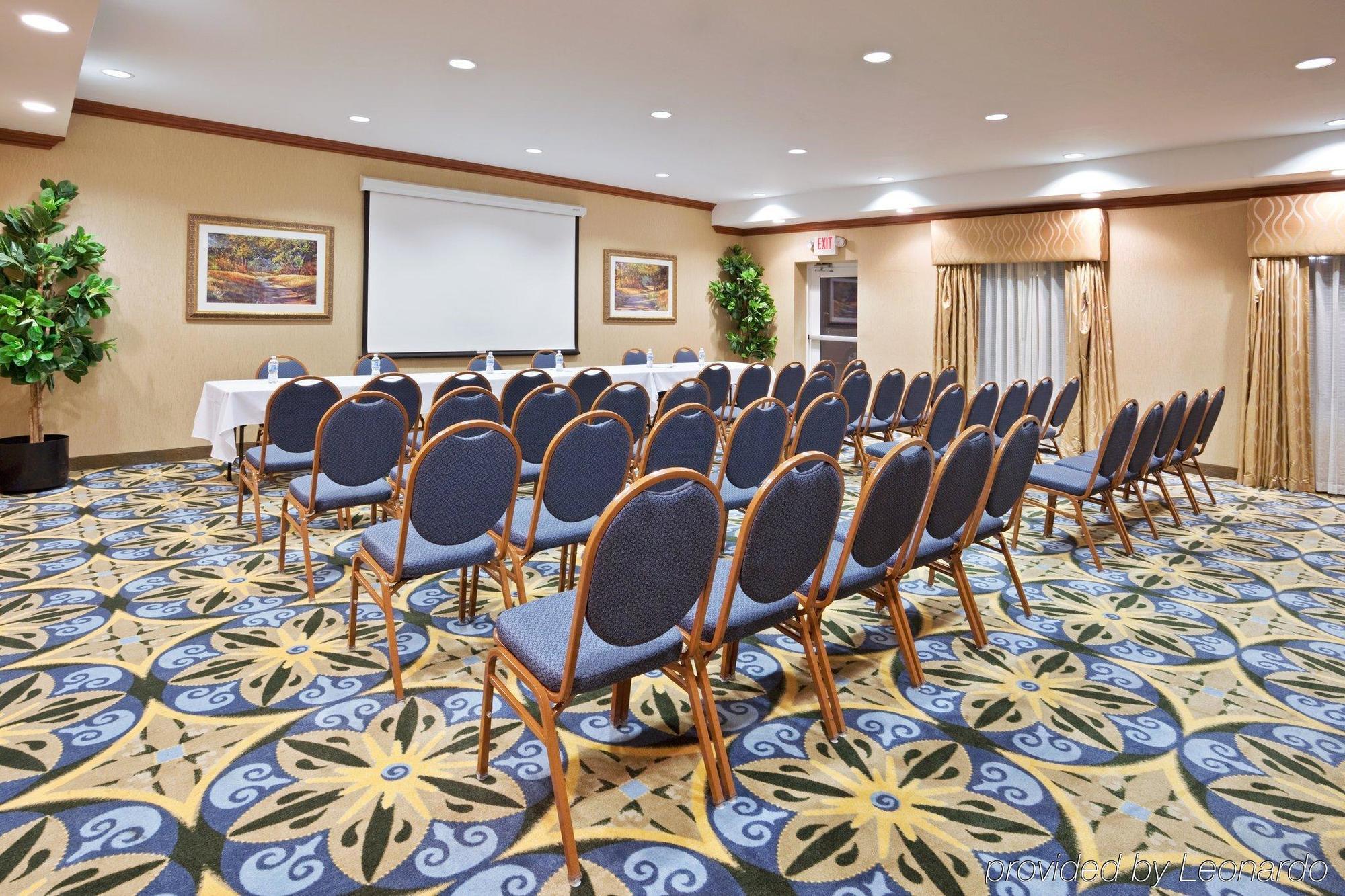 Express & By Ihg Hotel Auburn Hills