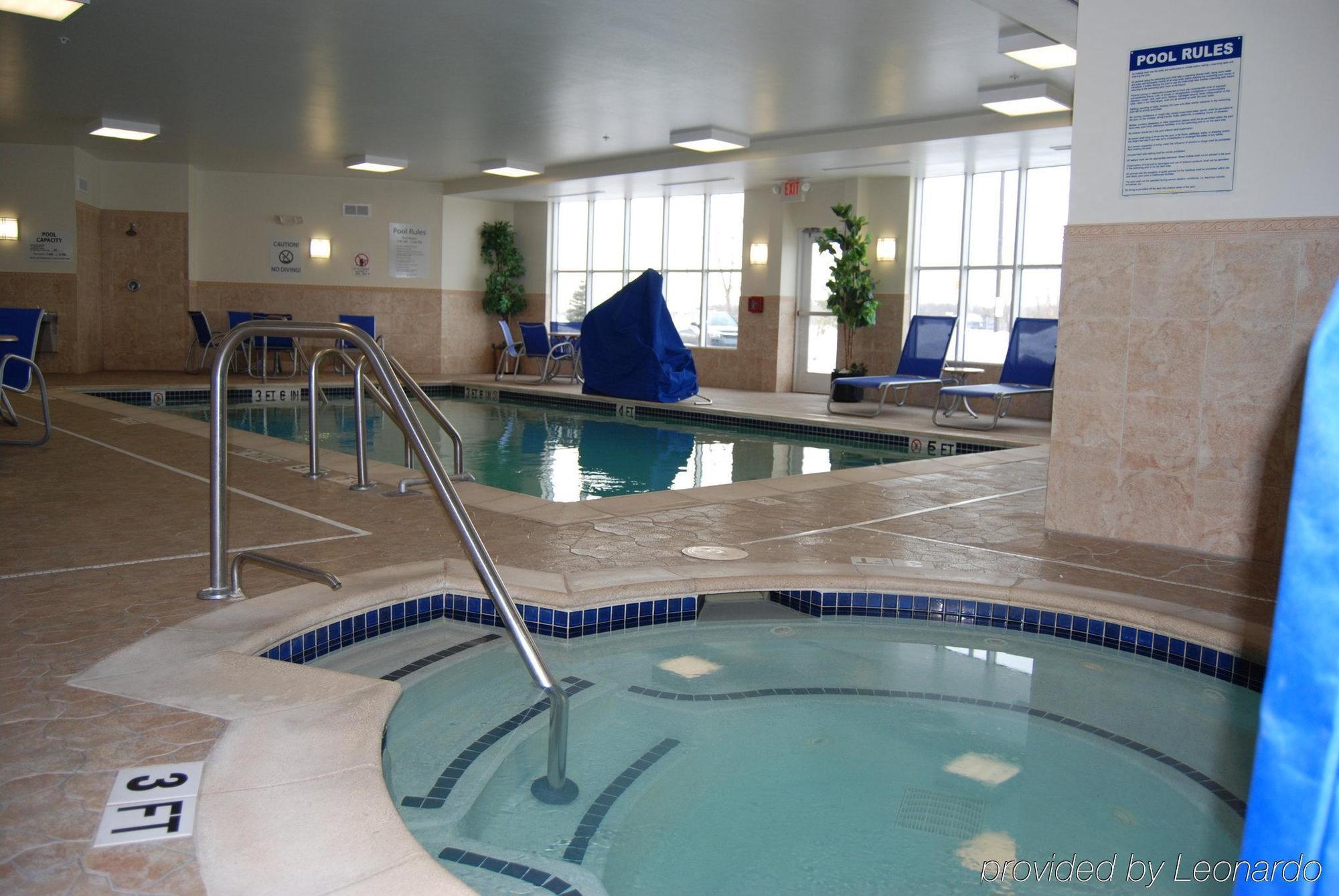 Holiday Express & By Ihg Hotel 3*
